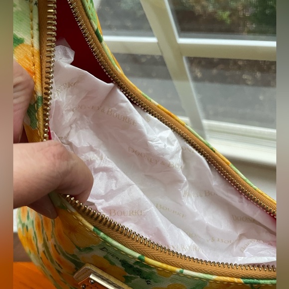 Dooney and Bourke yellow Petunia Bucket Bag- Brand New! - Picture 12 of 12